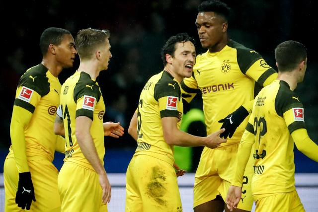 东契奇39+8+11独行侠克尼克斯 骑士剪网8连胜